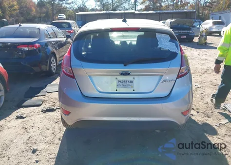2014 Ford Fiesta S z USA, uszkodzony, nr VIN 3FADP4TJ3EM243353